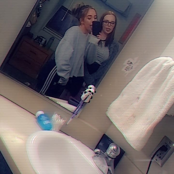 Meet your Posher, Lexi - Picture 1 of 1